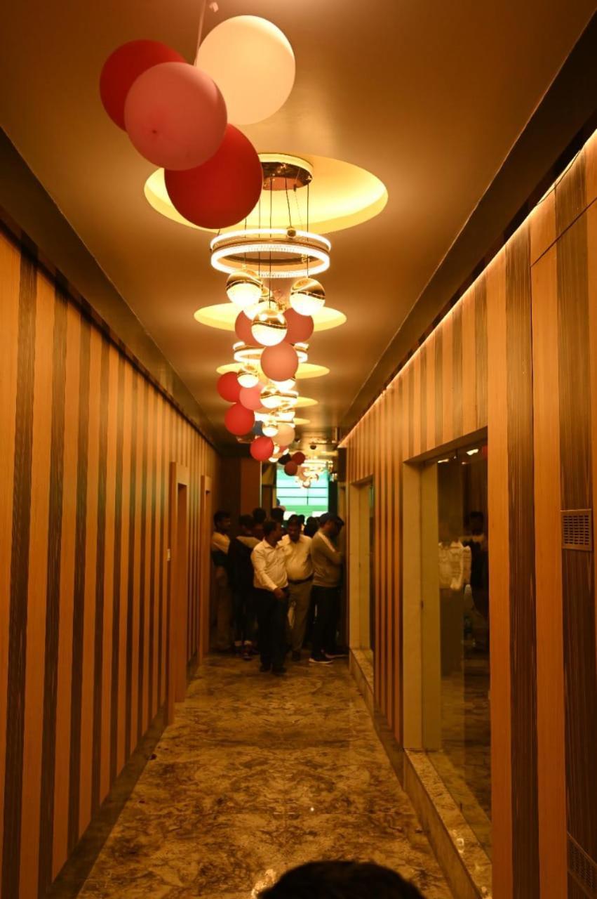 Hotel Mannat International Дігха Екстер'єр фото